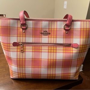 Coach Gallery Tote in Garden Print Plaid